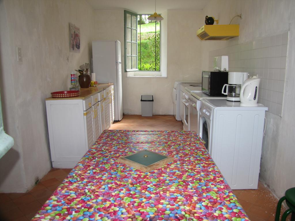 Gite De La Ferme De La Cour Crasville  الغرفة الصورة